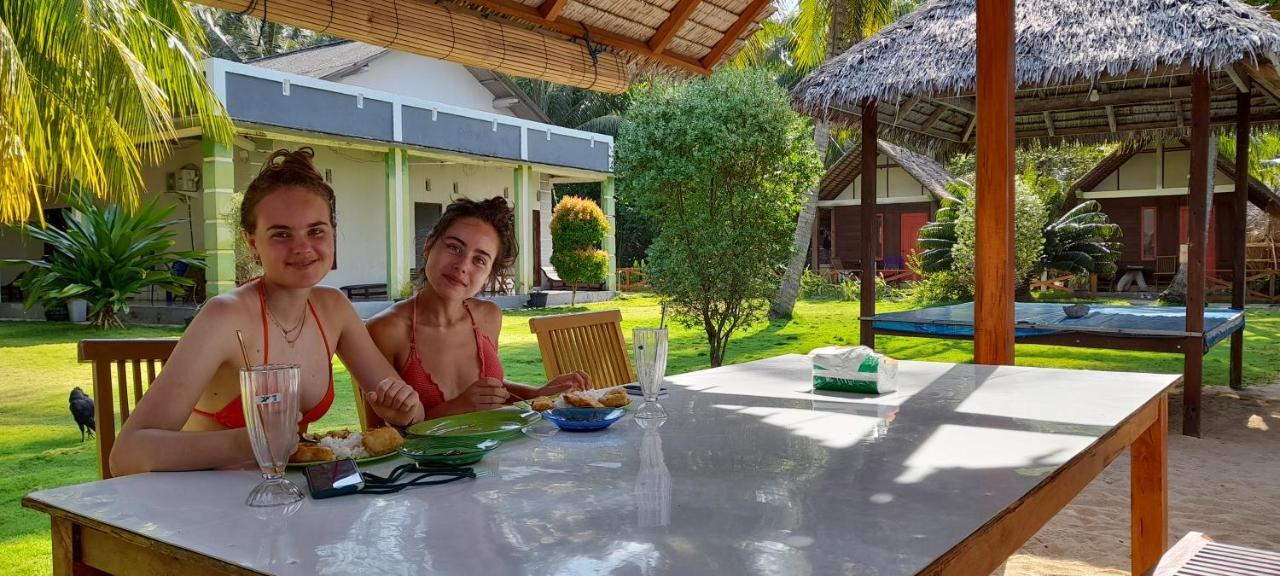 Bungalow Karimunjawa Eksteriør bilde
