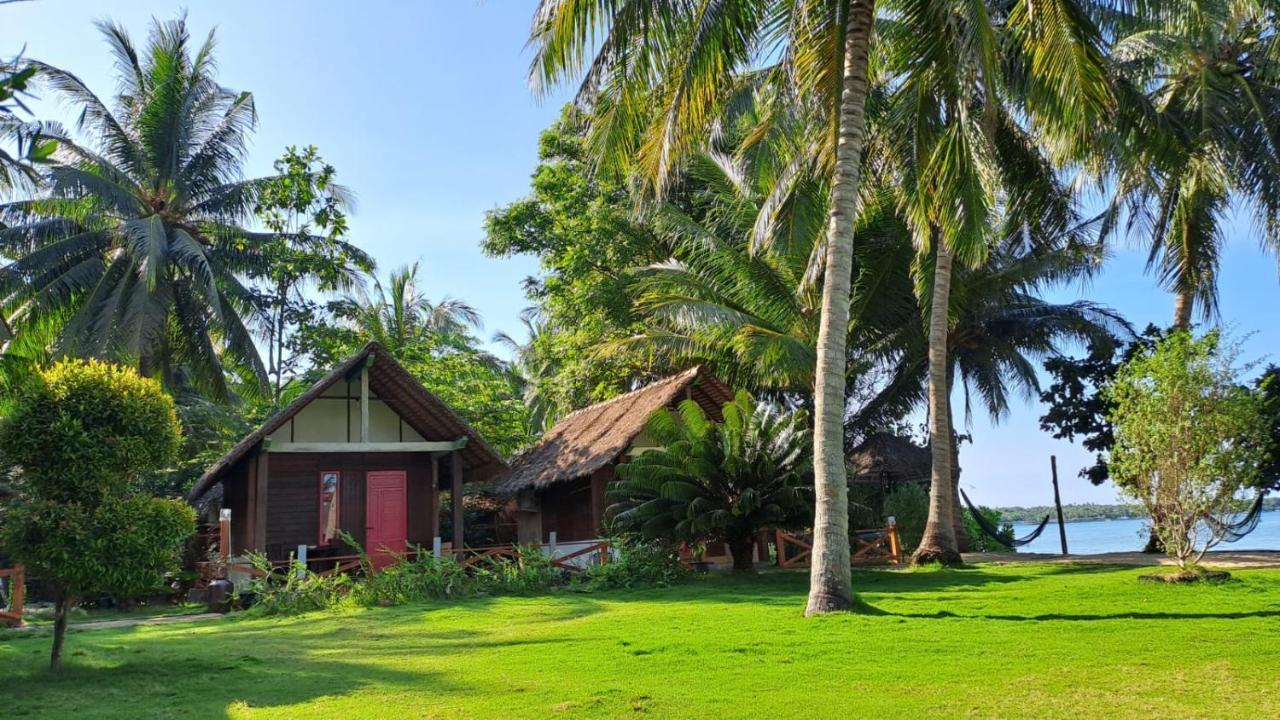 Bungalow Karimunjawa Eksteriør bilde